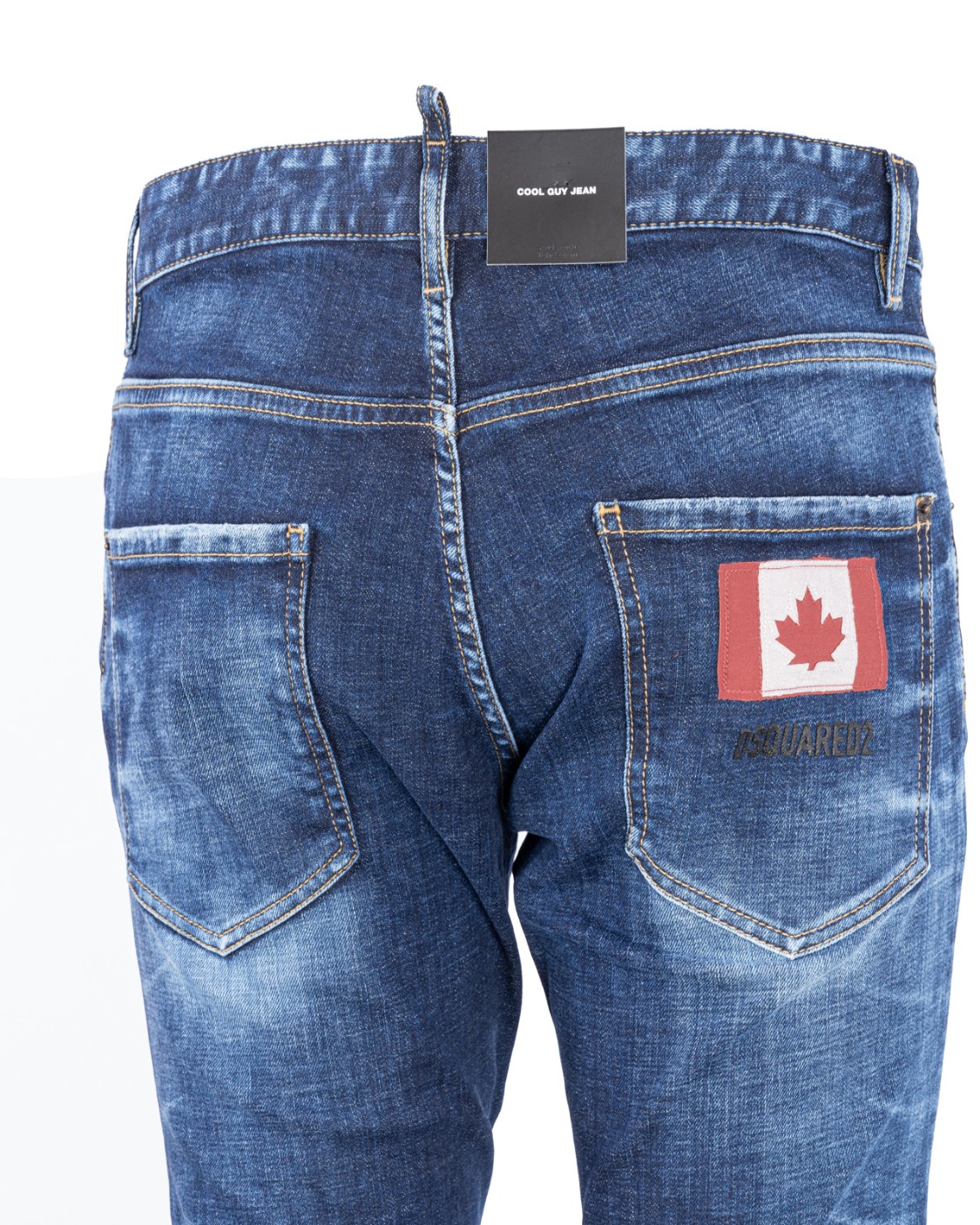 shop DSQUARED2  Jeans: Dsquared2 jeans in denim di cotone stretch.
Vestibilità slim.
Lavaggio used.
Modello cinque tasche.
Chiusura con bottoni coperti.
Label logata.
Patch canadian flag ricamata sul retro.
Stampa lettering "DSQUARED2" sul retro.
Composizione: 99% Cotone 1% Elastan.
Fabbricato in Romania.. LB1336 S30664-470 number 7029128